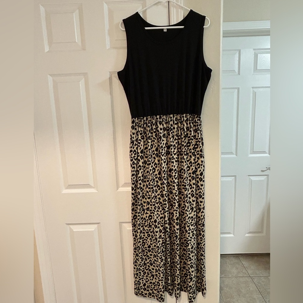 Stylish Black and Leopard Print Women's Dress